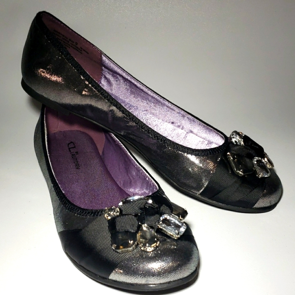 Shimmery ballet  flats With Gems.